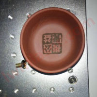 陶瓷上激光打标方法