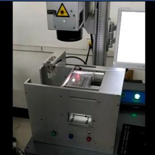 标牌自动化激光打标lwmlaser
